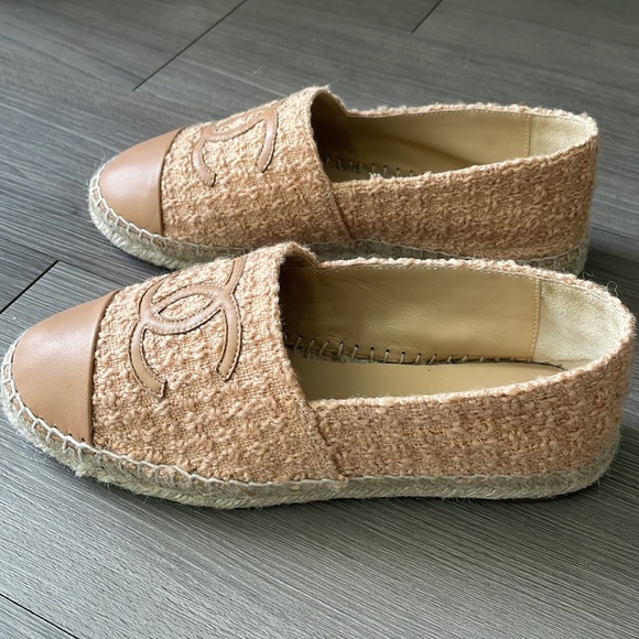 Chanel Tweed Espadrilles - Picture 2 of 11
